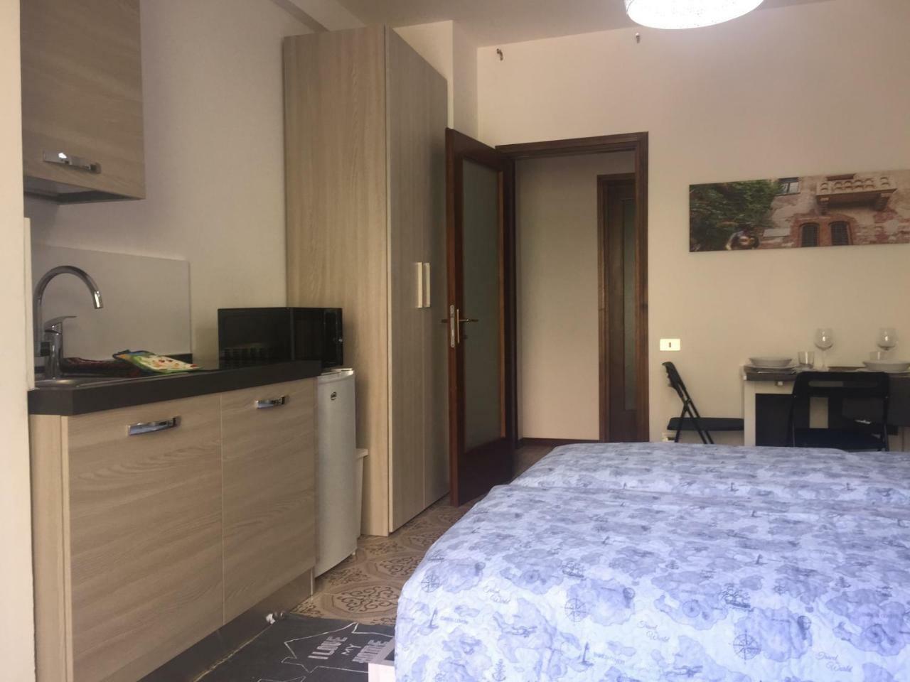 Room Verona Holidays מראה חיצוני תמונה