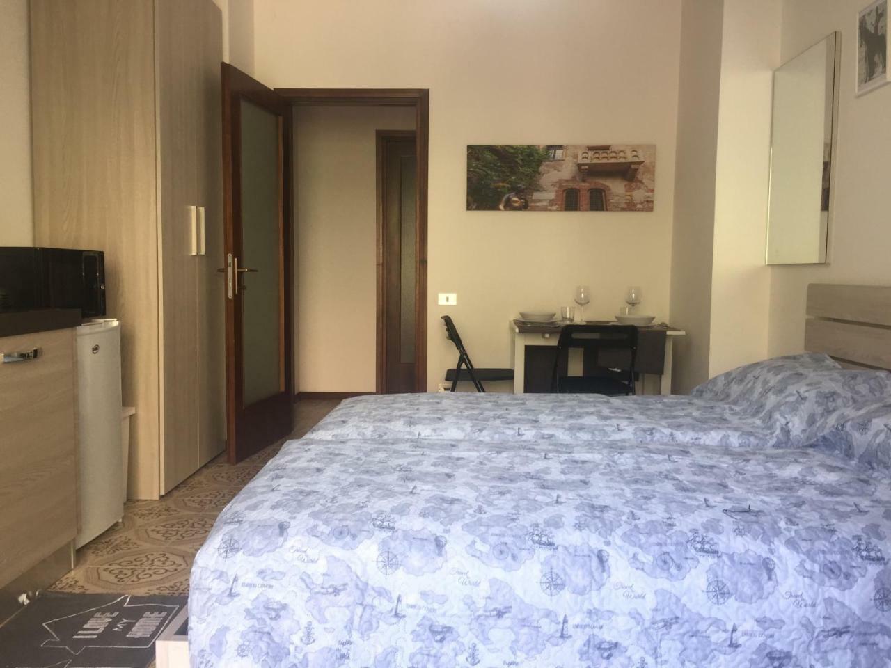 Room Verona Holidays מראה חיצוני תמונה
